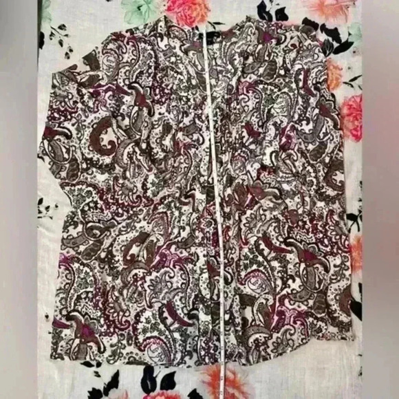 Gap Sheer Paisley Pleated Blouse with Roll up 3/4 Sleeves Women's Size Large - Picture 5 of 6